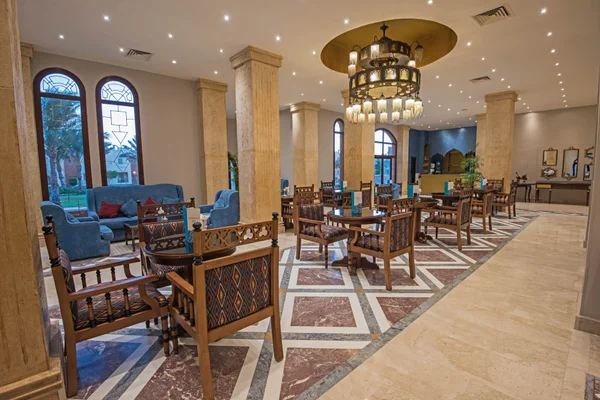 Sun Ray Lobby Bar
