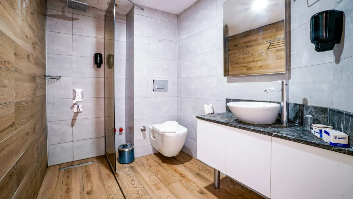 Standard Large Room