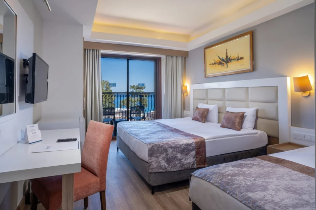 Comfort Room Side Sea View