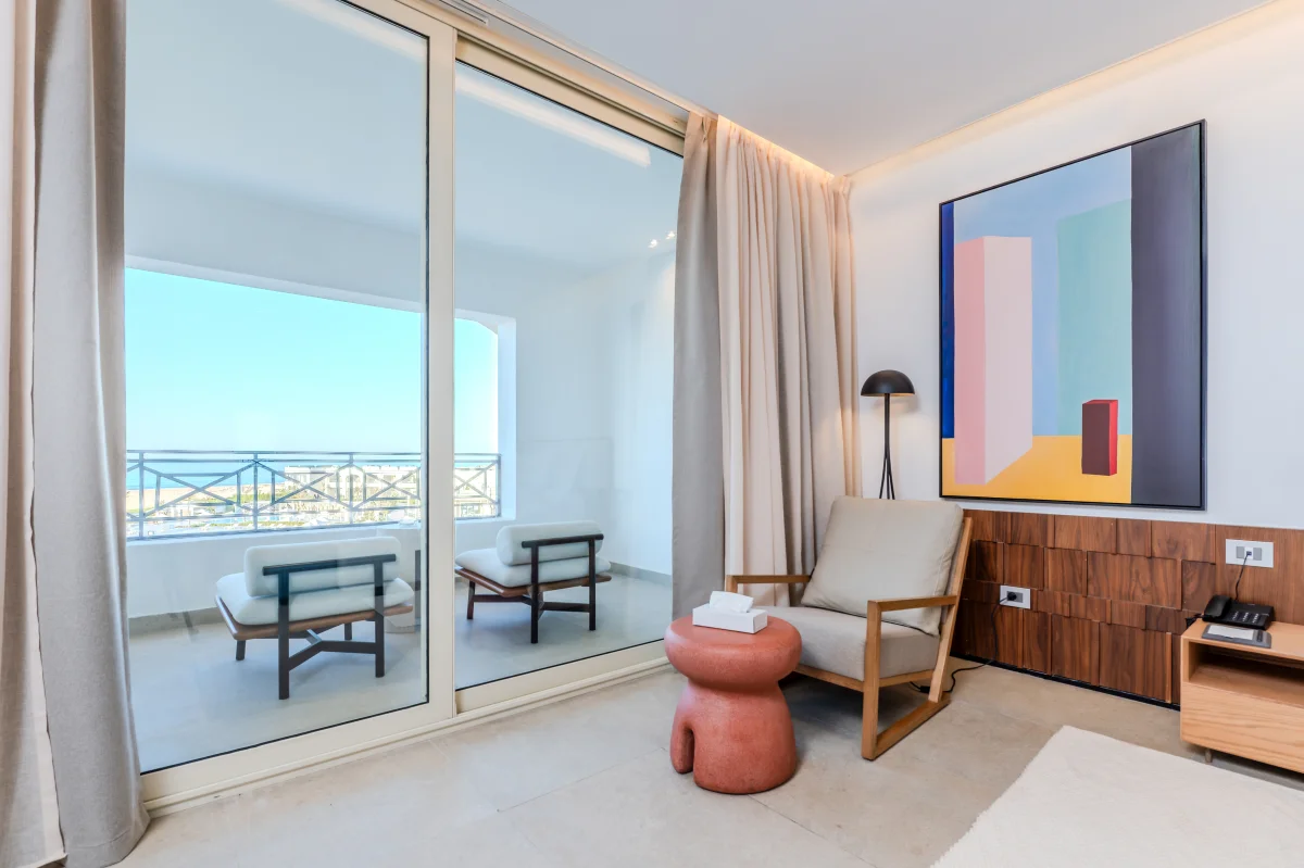Panoramic Suite (Панорамный люкс)