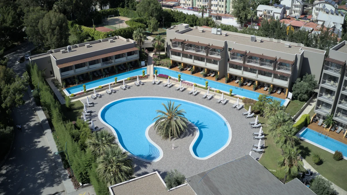 Barut Hemera с высоты: корпуса и бассейн, Сиде