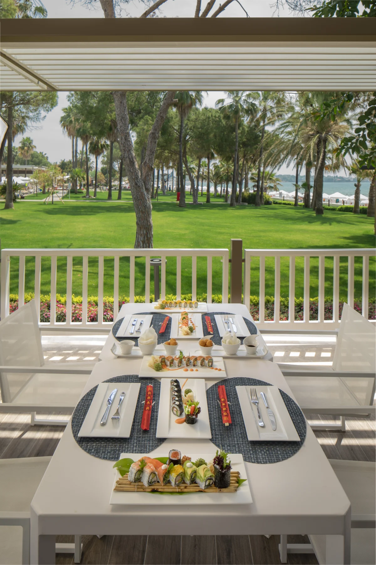 Acanthus & Cennet Barut Collection фото 4