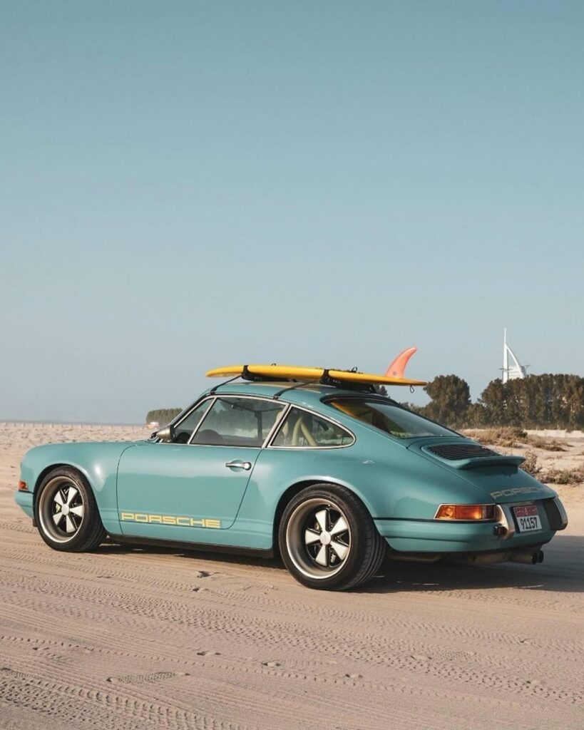Аналитический обзор: рестомод Porsche 911 от Singer – искусство переосмысления классики