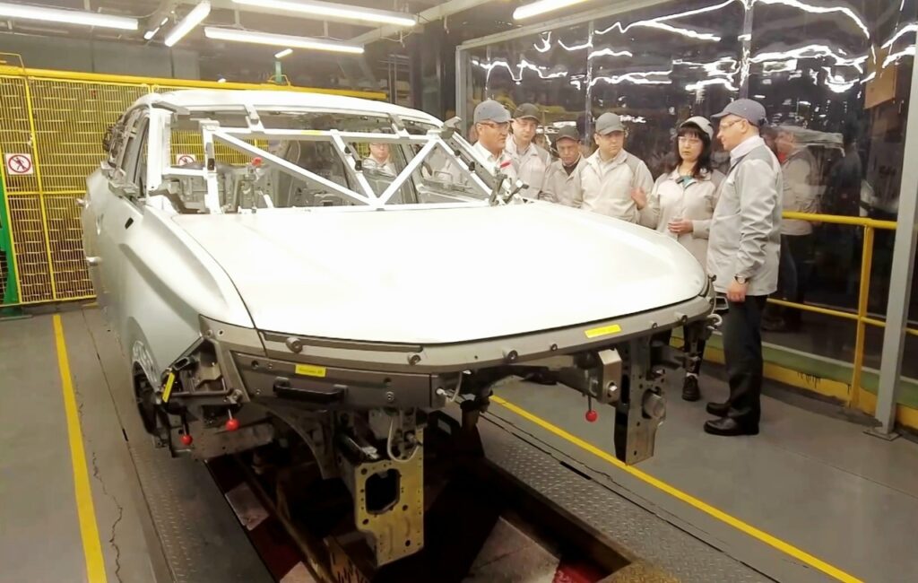 АВТОВАЗ внедряет лазерную сварку для нового кроссовера LADA Azimut