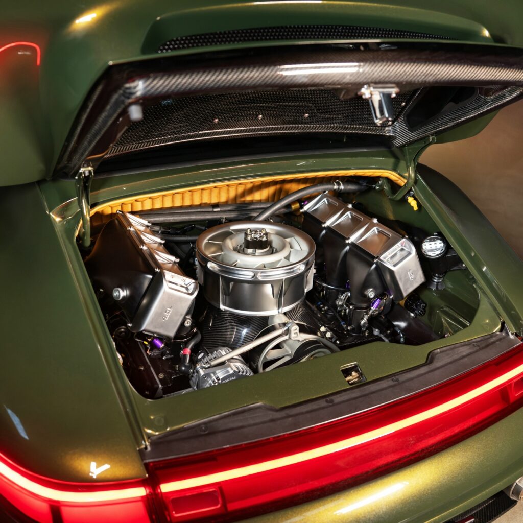 Gunther Werks Alchemy: тюнинг-ателье представило уникальный Porsche 993 Turbo мощностью 710 л.с.