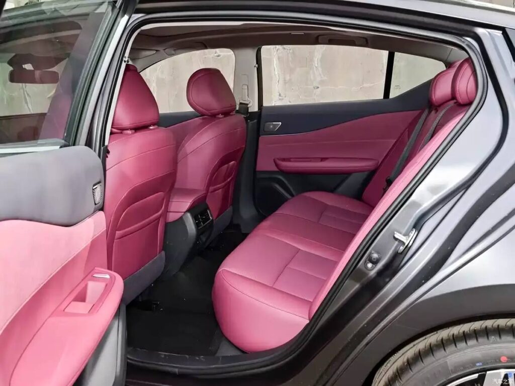 Nissan Teana S380 Master Edition: доступная роскошь по-китайски