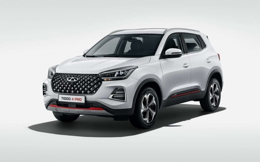 Китайские кроссоверы с пробегом: стоит ли покупать трёхлетний Haval Jolion, Geely Coolray или Chery Tiggo 4 Pro?