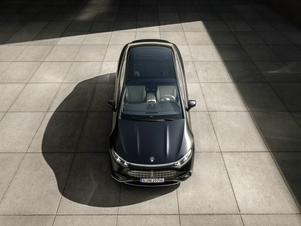 Mercedes-Benz EQS 580 4MATIC: премиальный электрический лифтбек нового поколения