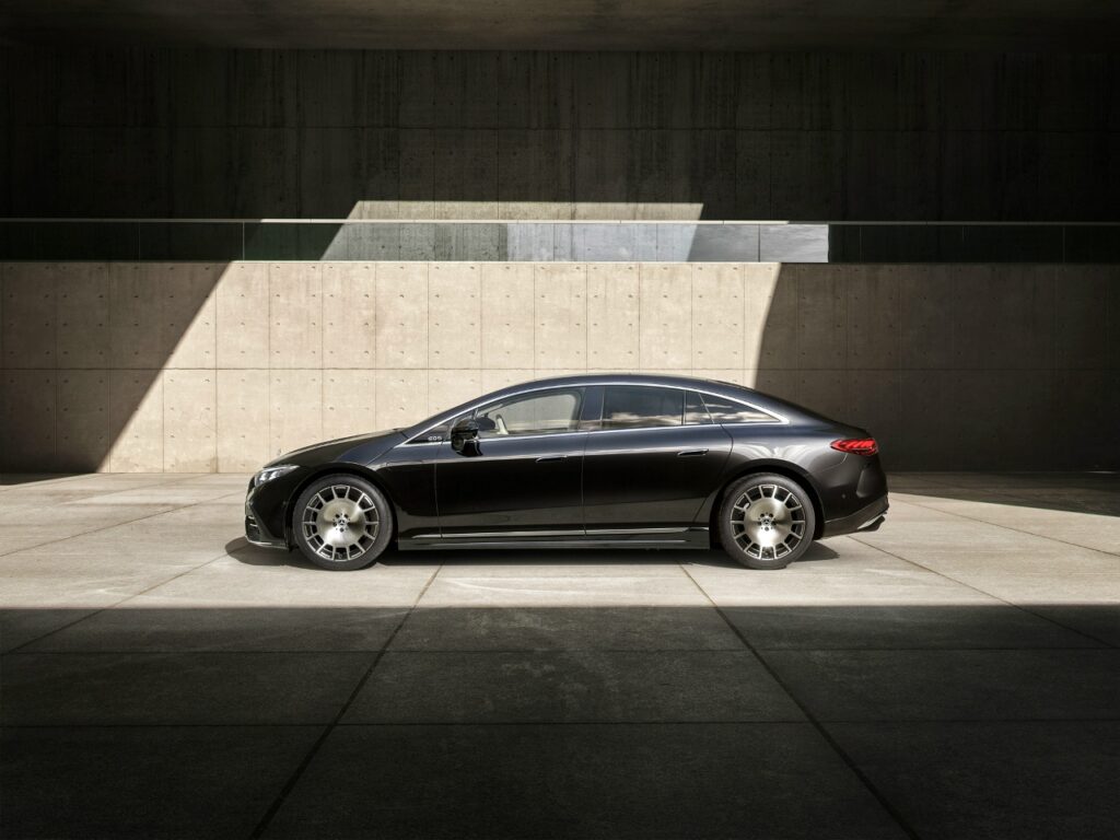 Mercedes-Benz EQS 580 4MATIC: премиальный электрический лифтбек нового поколения
