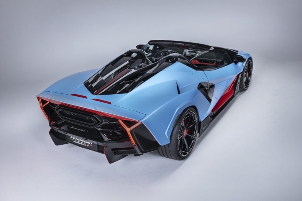 Lamborghini Fenomeno Roadster: новый этап в истории суперкаров