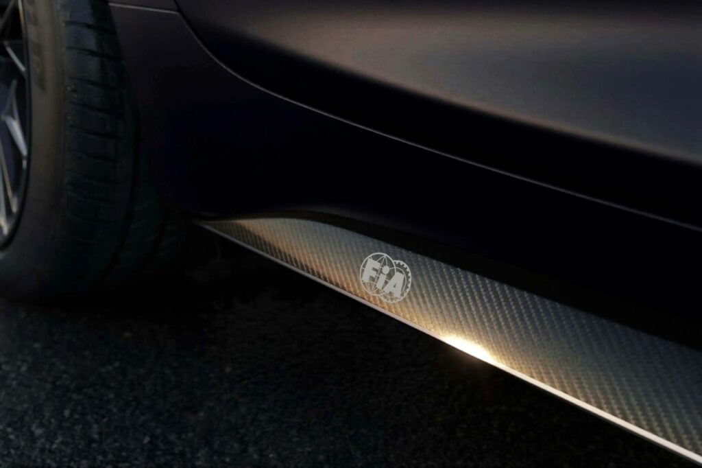 Cadillac CT5-V Blackwing F1 Collector Series: лимитированный спорткар для коллекционеров и энтузиастов