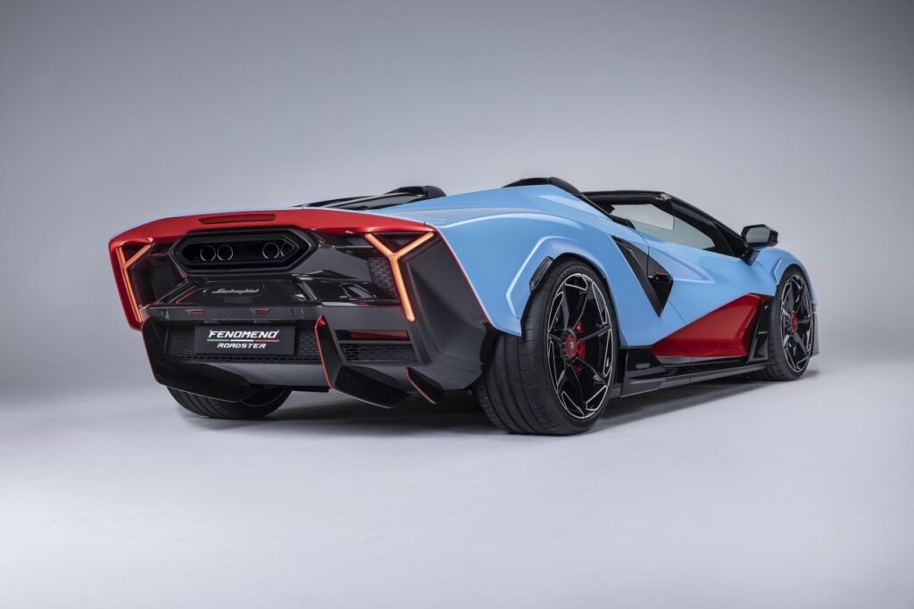 Lamborghini Fenomeno Roadster: новый этап в истории суперкаров