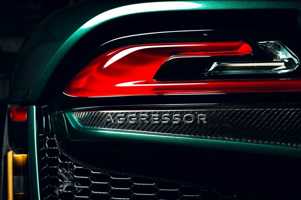 SSC Tuatara Aggressor: новый стандарт мощности среди гиперкаров