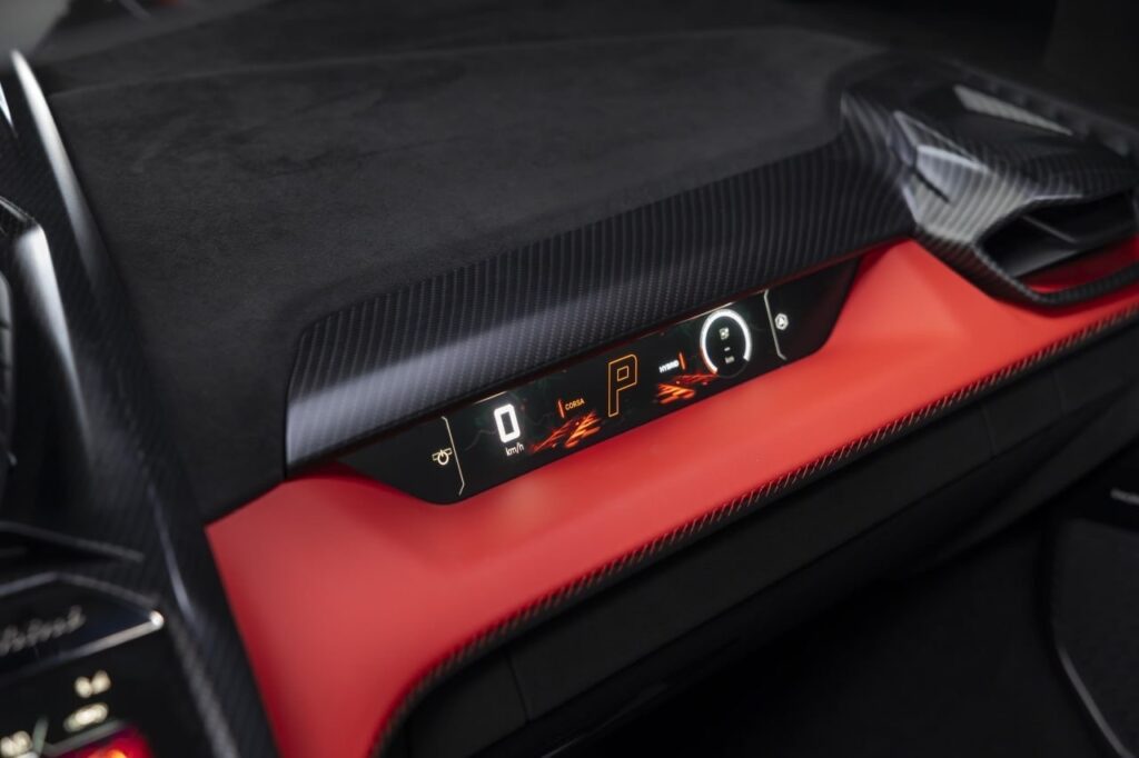 Lamborghini Fenomeno Roadster: новый этап в истории суперкаров