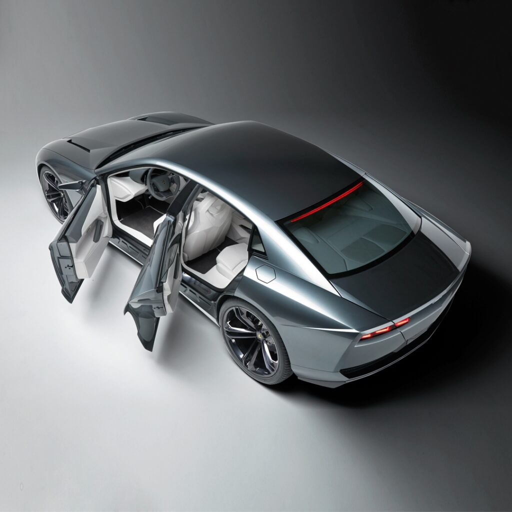 Lamborghini Estoque: несостоявшийся конкурент Panamera и путь к Urus