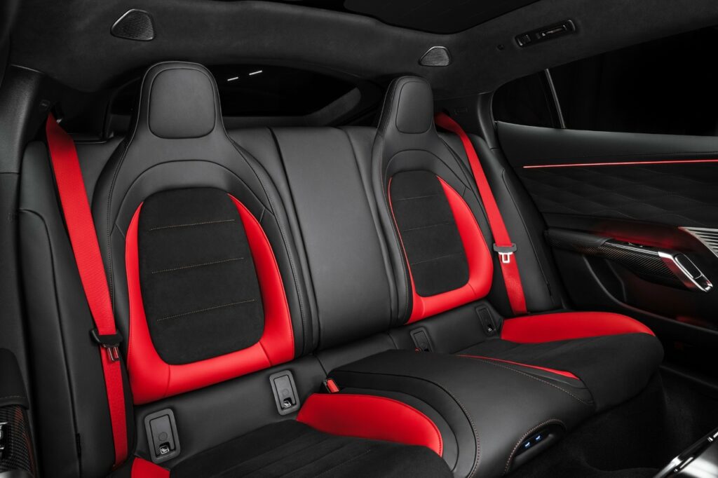 Mercedes-AMG GT 4-Door Coupe: новый флагман электромобилей с рекордной мощностью