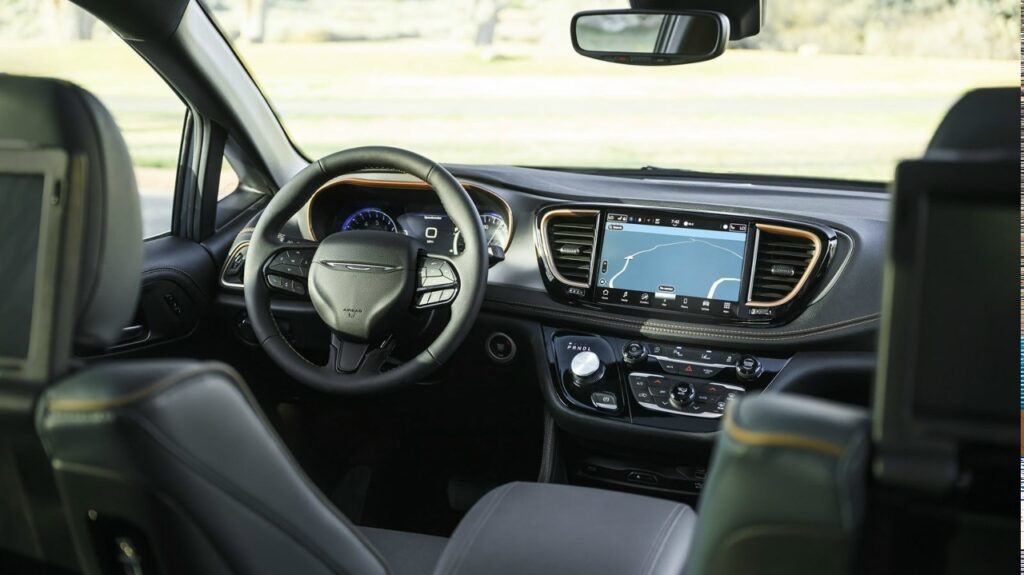 Обновленные цены на минивэн Chrysler Pacifica 2026 года: что изменилось для покупателей