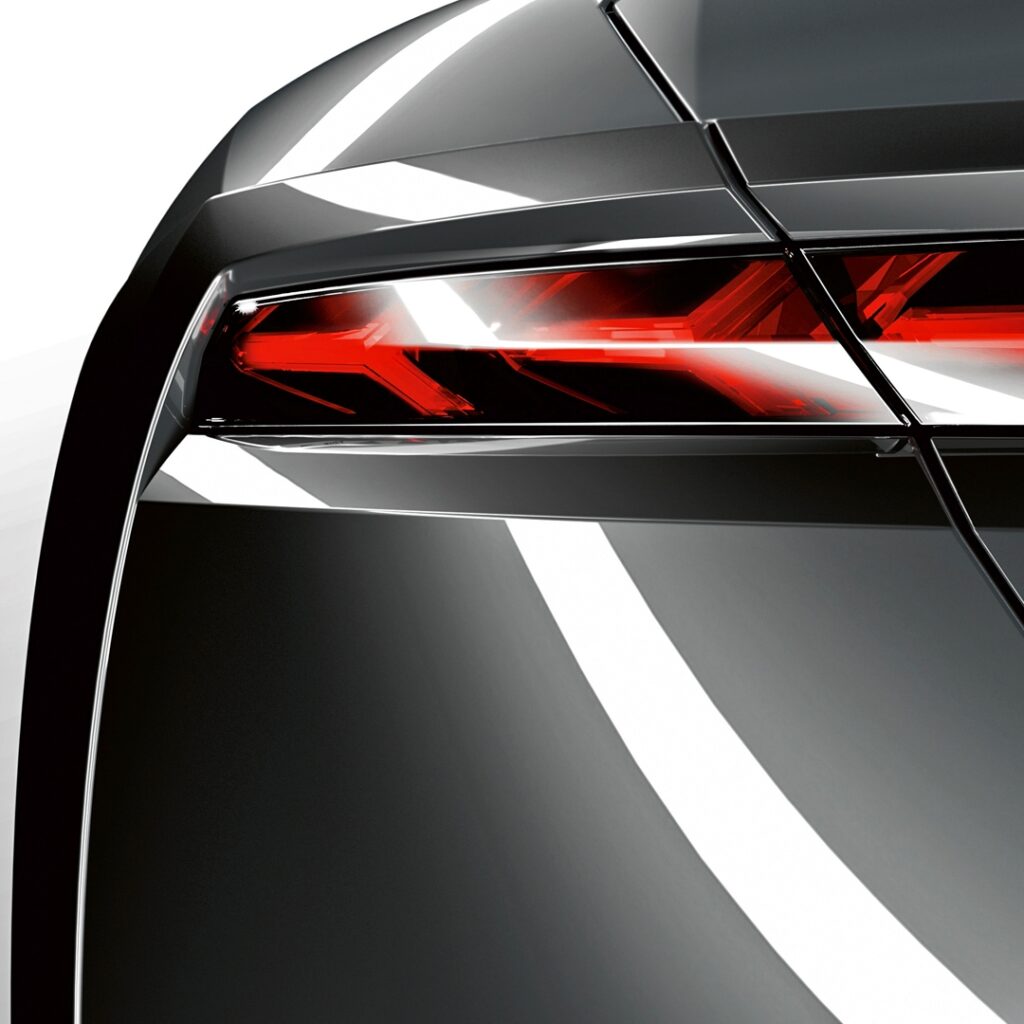 Lamborghini Estoque: несостоявшийся конкурент Panamera и путь к Urus