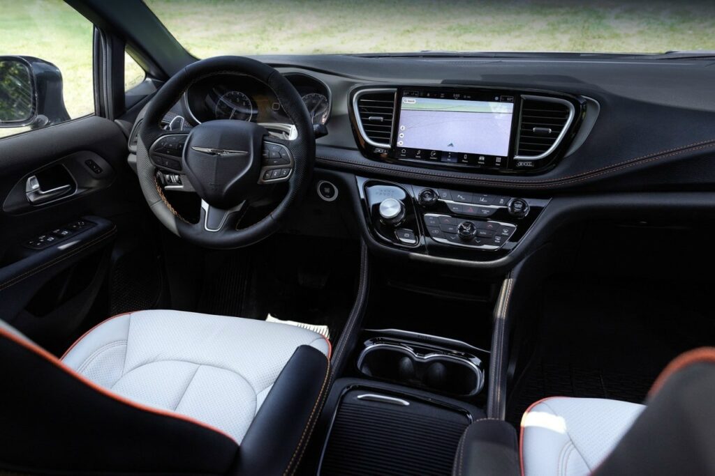Chrysler Pacifica Grizzly Peak: перспективы появления внедорожного минивэна