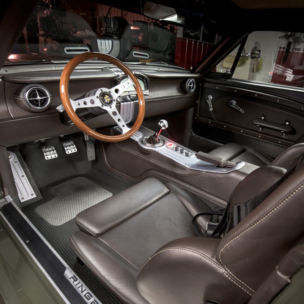 Рестомод Ford Mustang Fastback 1965 года с 959-сильным V8 от Ringbrothers и Wegner Motorsports
