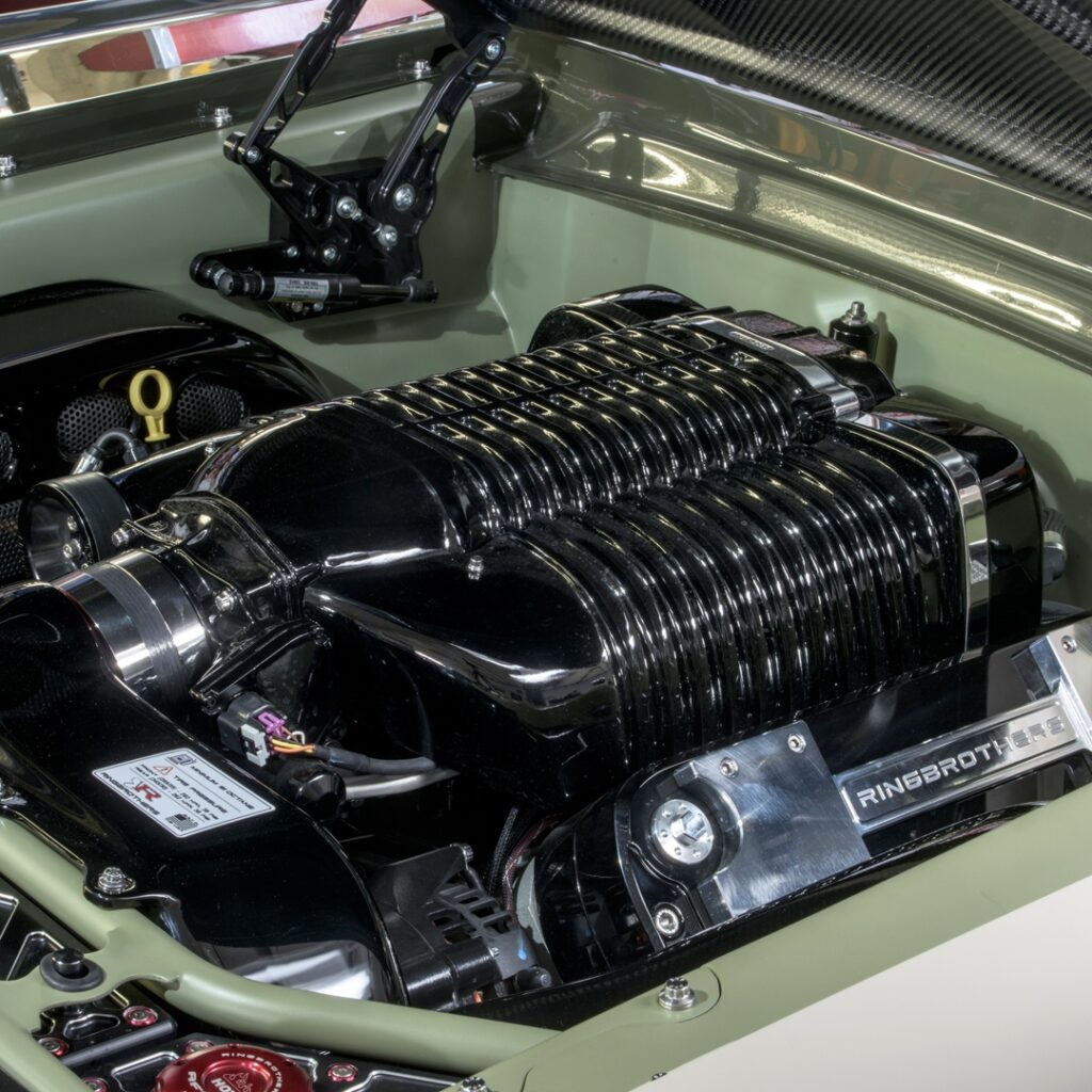 Рестомод Ford Mustang Fastback 1965 года с 959-сильным V8 от Ringbrothers и Wegner Motorsports
