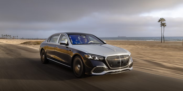 Обновленный Mercedes-Maybach S 680 с двигателем V12: сочетание роскоши и доступности среди конкурентов