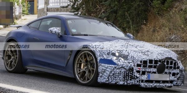Обновлённый Mercedes-AMG GT 63 Pro 2027 года: первые данные о гибридной установке и тестах на дороге