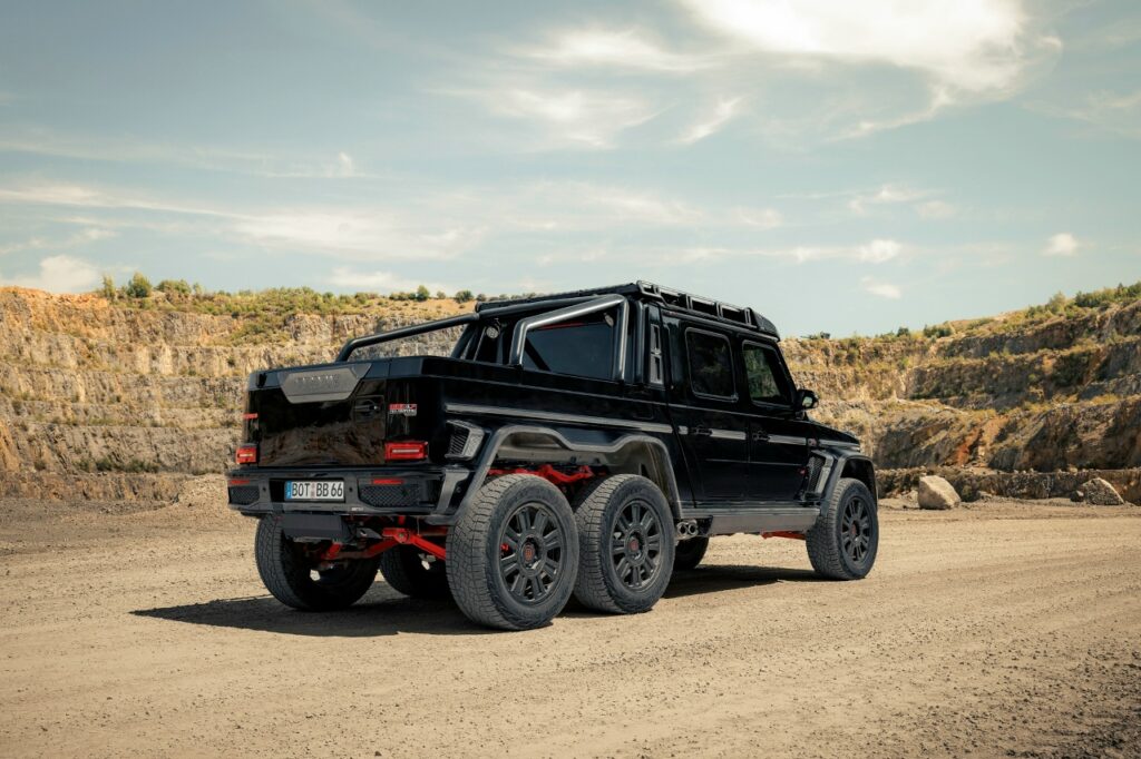 Обзор Brabus XLP 800 6×6 Adventure: инновации и мощь в шестиколесном внедорожнике