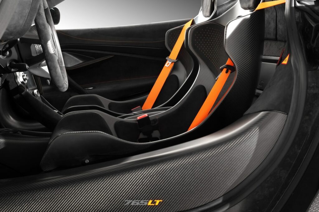 Российское ателье TopCar представило карбоновый тюнинг для McLaren 765LT Spider