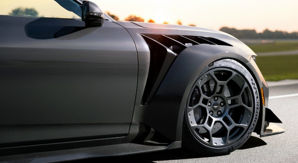 Ford Mustang GTD Liquid Carbon: Новый эталон легкости и карбонового тюнинга от Ford
