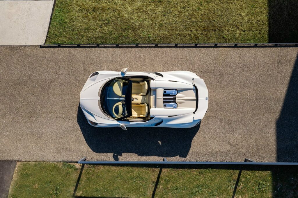 Bugatti завершает эпоху двигателя W16 выпуском гиперкара W16 Mistral