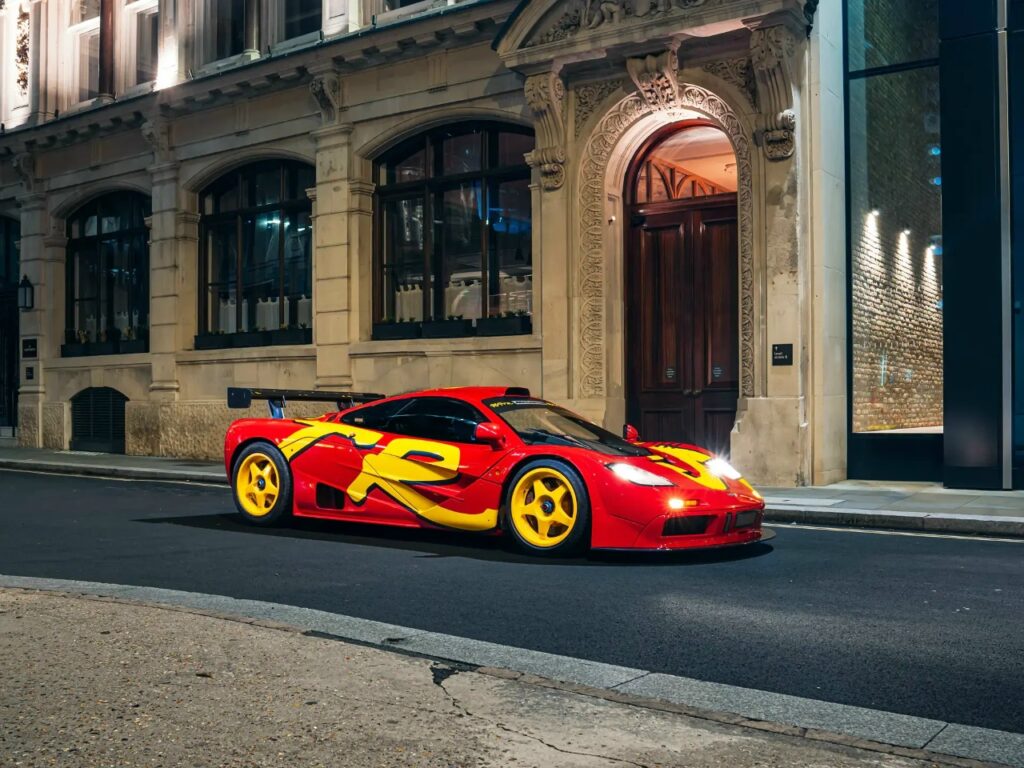 McLaren F1 GTR с номером шасси 10R: уникальный гоночный автомобиль на аукционе RM Sotheby’s в Монтерее 2026