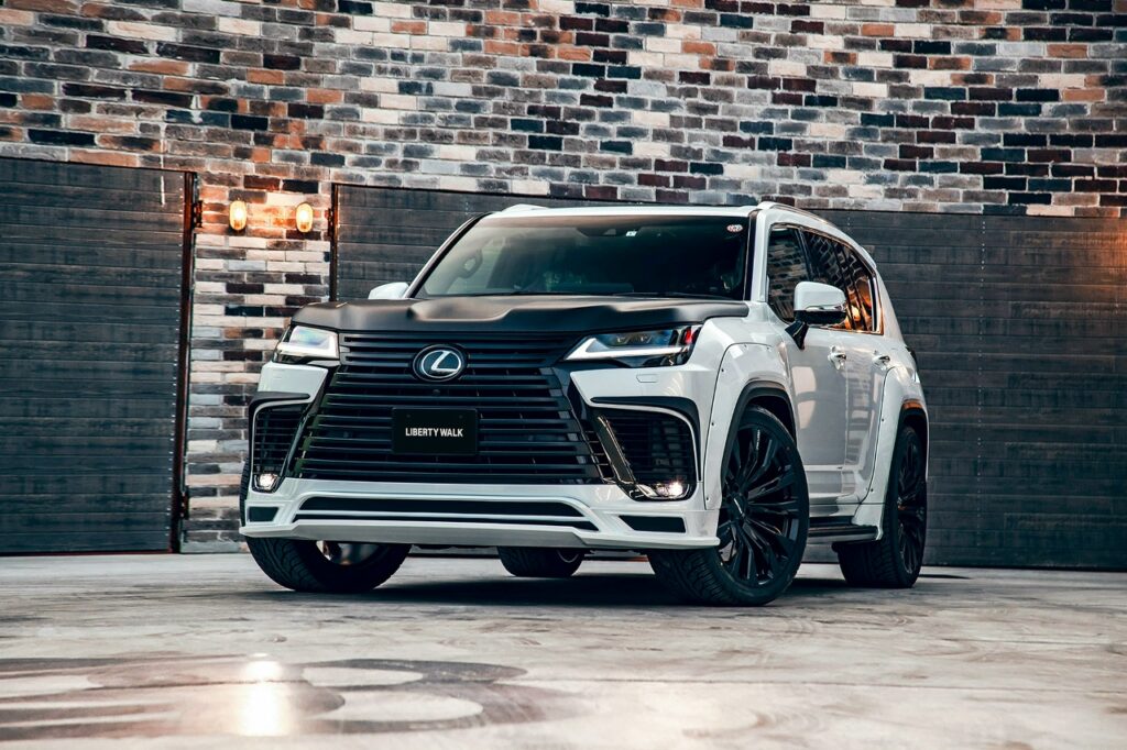 Тюнинг Lexus LX600 от Liberty Walk: инновационный проект LB-WORKS