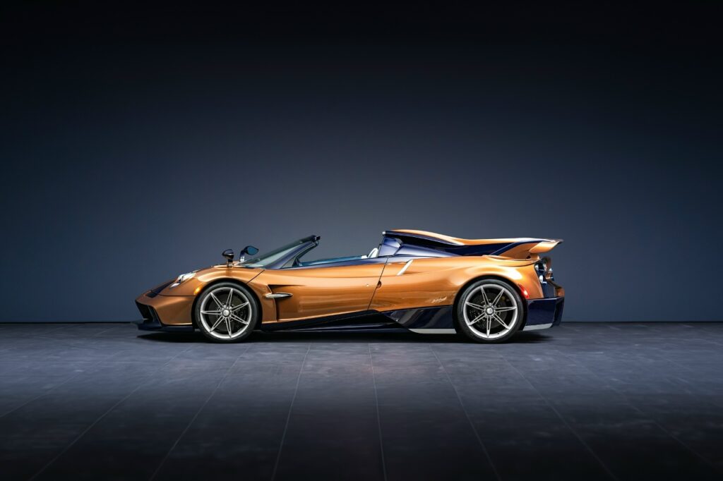 Аналитический обзор: Эксклюзивный Pagani Huayra 70 Derecho с задним приводом и механикой