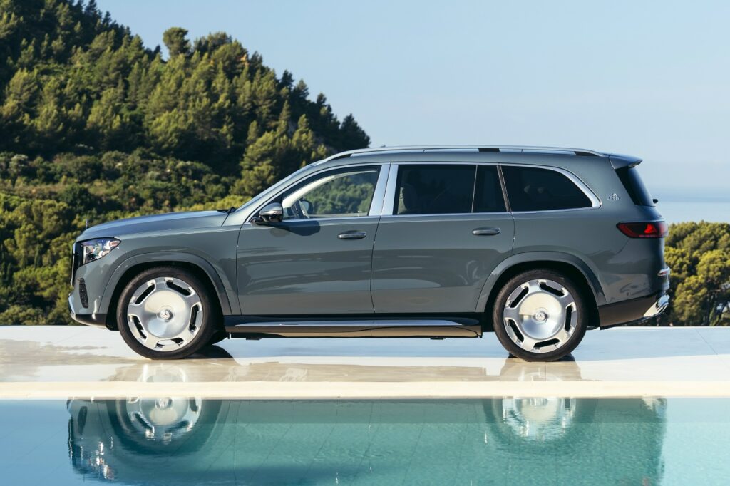 Mercedes-Maybach GLS 680: новая вершина роскоши и технологий в сегменте премиальных кроссоверов