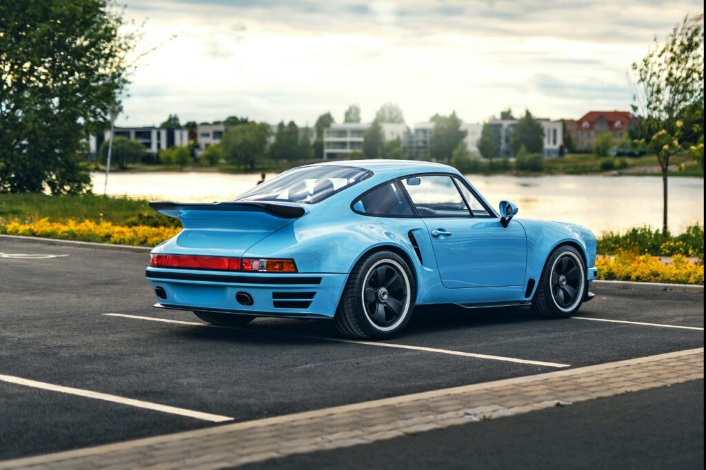 Рестомод Kalmar 7-97 Turbo на базе Porsche 911 993: мощность, стиль и эксклюзивность