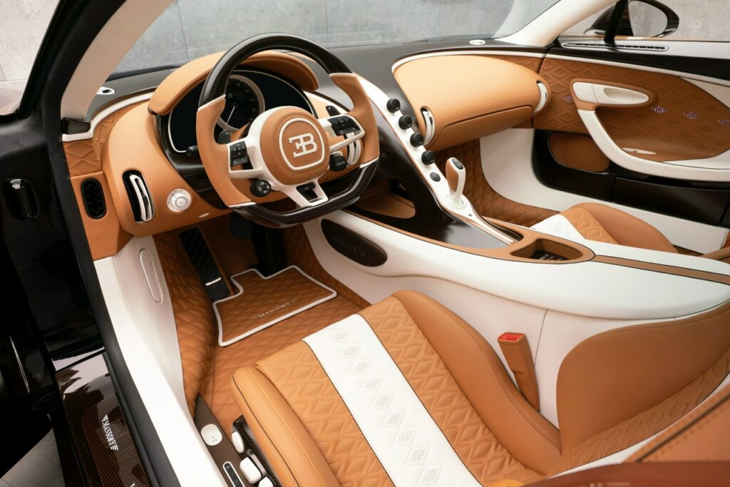 Индивидуальный гиперкар Mansory Vivere на базе Bugatti Chiron: эксклюзивный проект Mansory