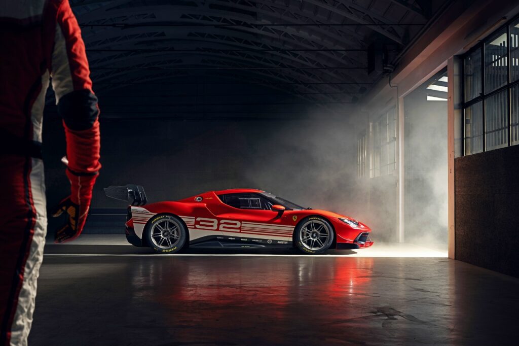 Обзор гоночной модели Ferrari 296 Challenge: технологический шаг вперёд в автоспорте