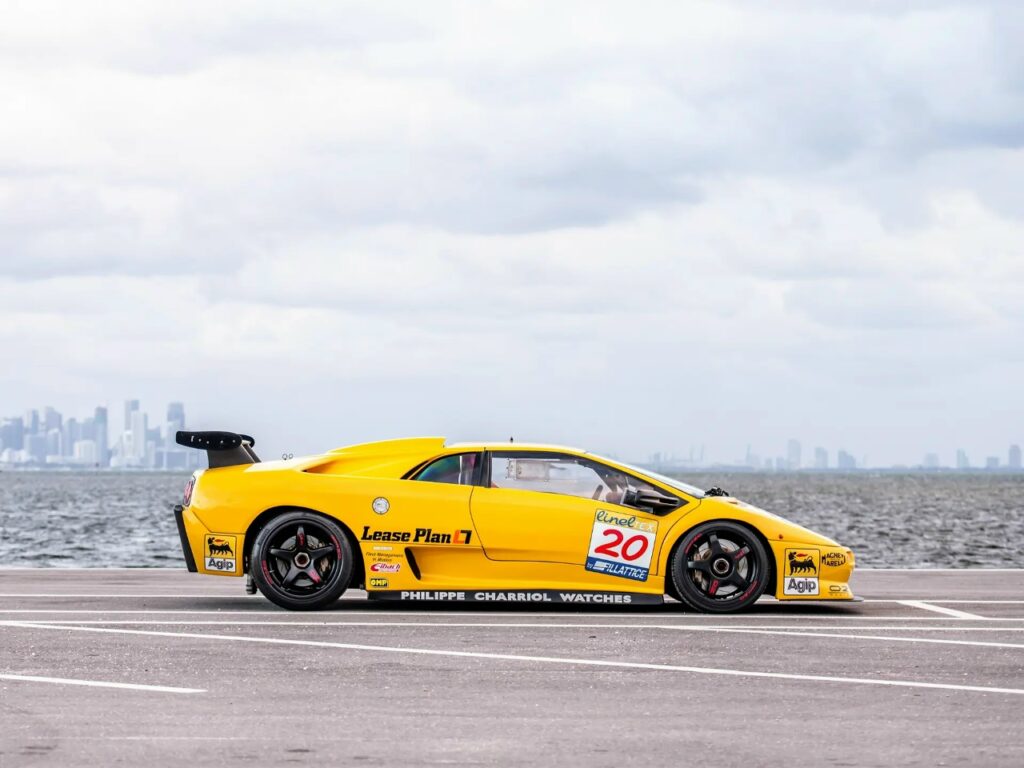 Lamborghini Diablo SV-R 1996: История первого заводского гоночного автомобиля Lamborghini