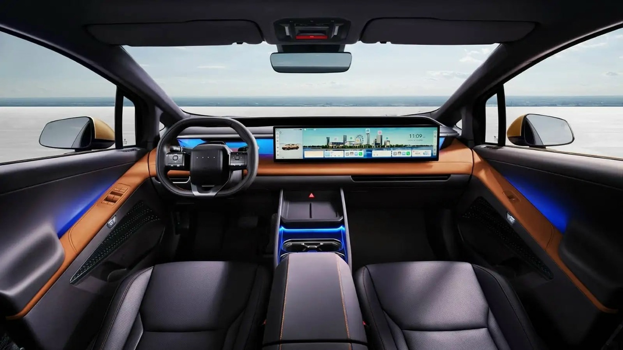 Hyundai Ioniq V вид сбоку