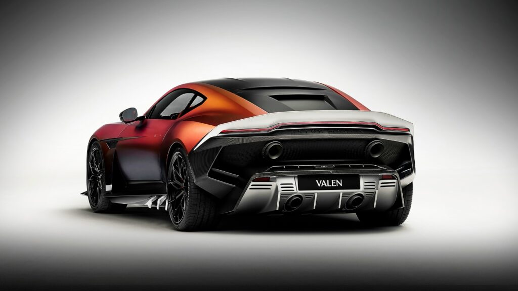Aston Martin Valen: новый рубеж в мире переднемоторных суперкаров