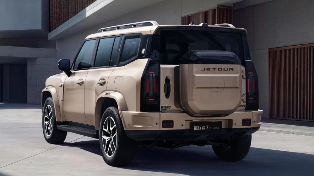Jetour представляет гибридный кроссовер Traveler 7 C-DM: обновление модели T2 с электрификацией