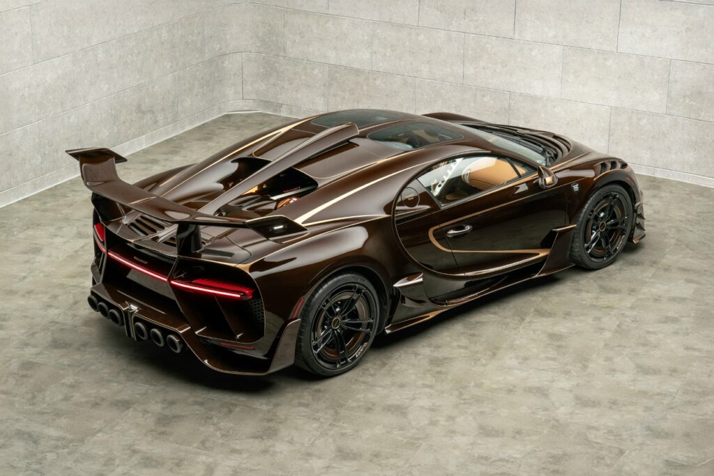 Индивидуальный гиперкар Mansory Vivere на базе Bugatti Chiron: эксклюзивный проект Mansory