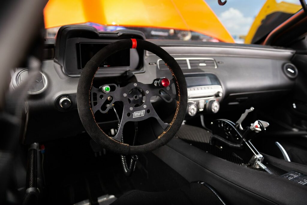 Мощь и технологии: обзор тюнинга Chevrolet Camaro с двигателем на 2000 л.с.