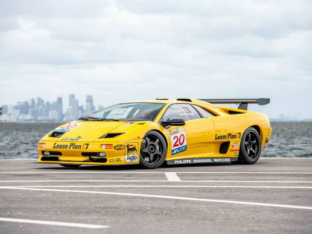 Lamborghini Diablo SV-R 1996: История первого заводского гоночного автомобиля Lamborghini