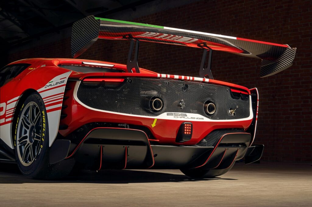 Обзор гоночной модели Ferrari 296 Challenge: технологический шаг вперёд в автоспорте