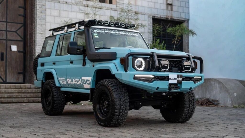 Ателье Black Box 4x4 представило модернизированный Toyota Land Cruiser 76 для бездорожья и комфорта
