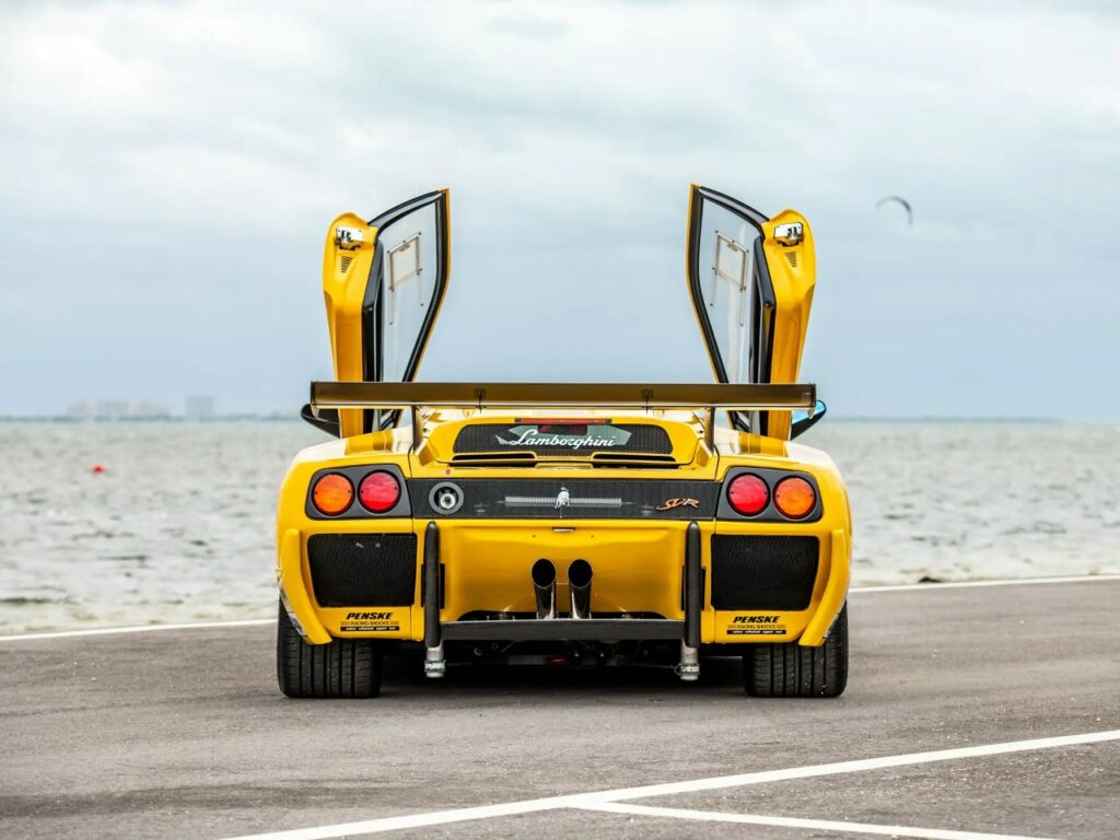 Lamborghini Diablo SV-R 1996: История первого заводского гоночного автомобиля Lamborghini