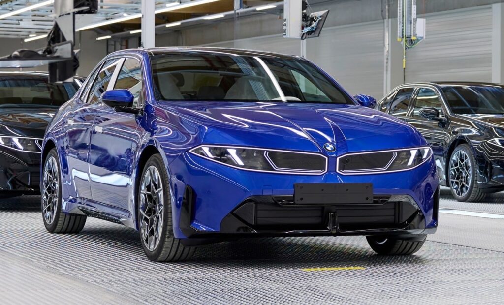 BMW запускает производство нового электрического i3 на заводе в Мюнхене