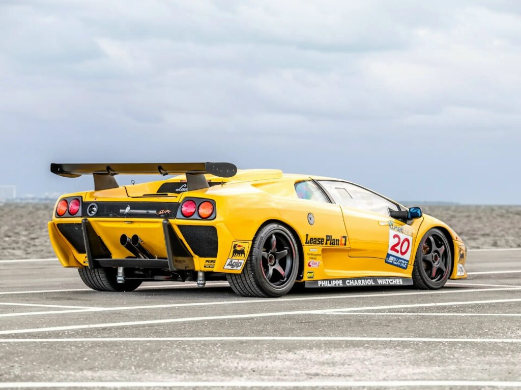 Lamborghini Diablo SV-R 1996: История первого заводского гоночного автомобиля Lamborghini